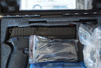 VIS 100M1 czarny 9x19 NOWY!!