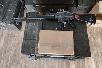Zestaw: M16 + 1000szt amunicji 223Rem