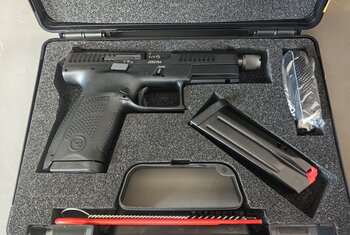 Pistolet 9X19  CZ P-10 C OR SR  Nr.J252156