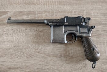 Mauser C96 #1375