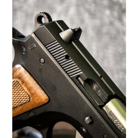 CZ 75 Compact 9x19 1993r.