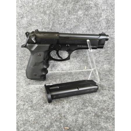 Beretta 92FS 9x19 z 2001 roku