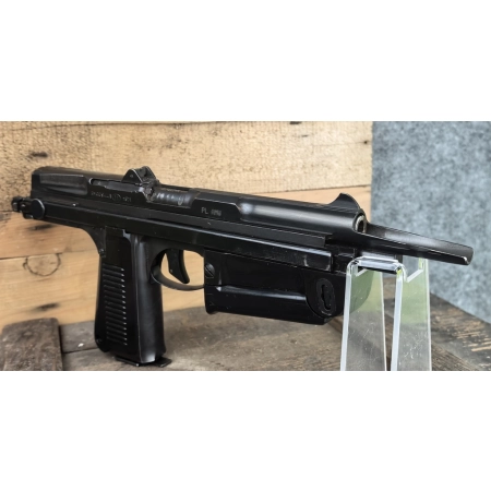 PM-63 "RAK" 9x18 Makarow plus amunicja