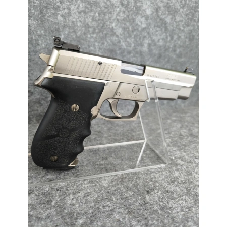 SIG SAUER P226 Nickel 9x19 z 1985 roku
