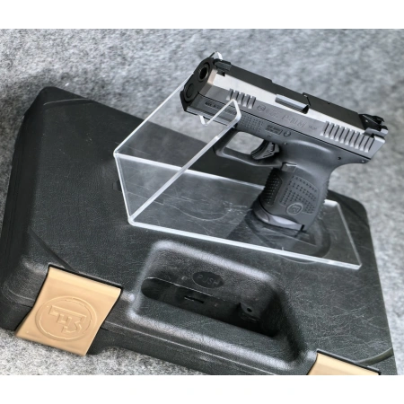Pistolet CZ P-10 M kal. 9x19,