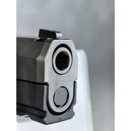 Pistolet CZ P-10 M kal. 9x19,