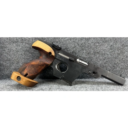 Pistolet Walther GSP 22LR z 1973 roku