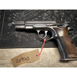 CZ 75 9x19 z 1995 roku.