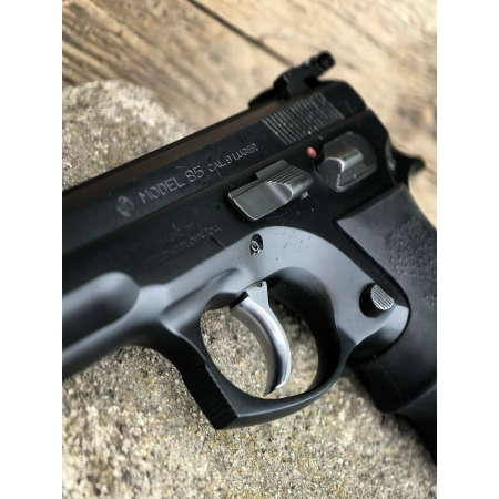 CZ 85 9x19 z 1993 roku (jeszcze Czechosłowacja)