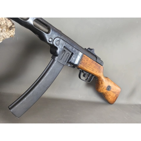 Pepesza 7,62x25 z 1945r.