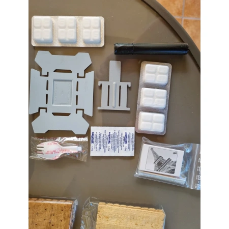 Francuska racja żywnościowa całodobowa