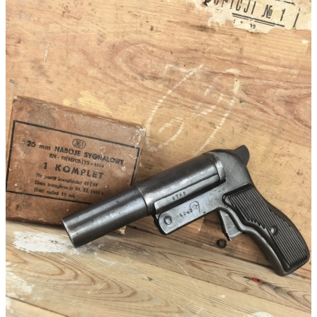 Pistolet sygnałowy wz. 44 kal. 26mm