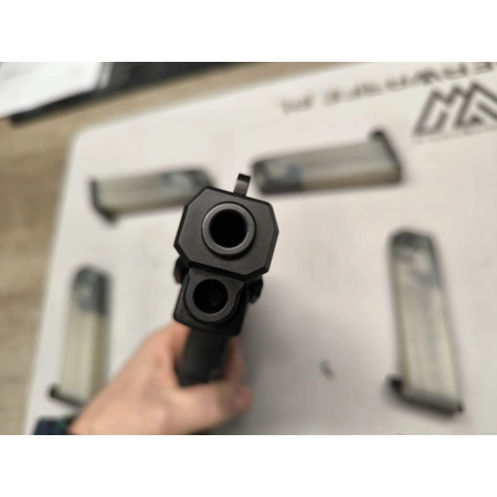 HK USP EXPERT 9x19 z 2007 roku