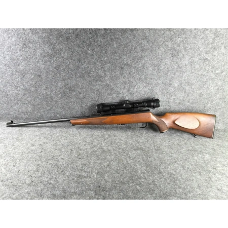 Karabin bocznego zapłonu Voere 22lr z 1965 roku.